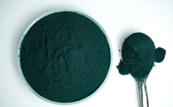 Czy spirulina barwi włosy? Czy spirulina barwi włosy?