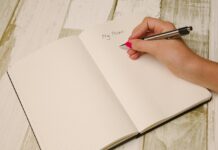 Notatnik z przesłaniem – jak personalizowane notesy wspierają rozwój osobisty i kreatywność? notesy personalizowane